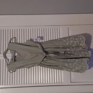 B2 NWT WOMEN'S OLIVE SLEEVELESS DRESS